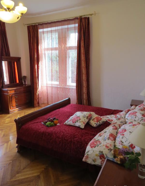 Apartment Kamelija Opatija Oda fotoğraf