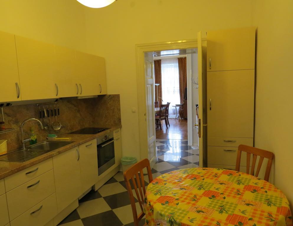 Apartment Kamelija Opatija Oda fotoğraf